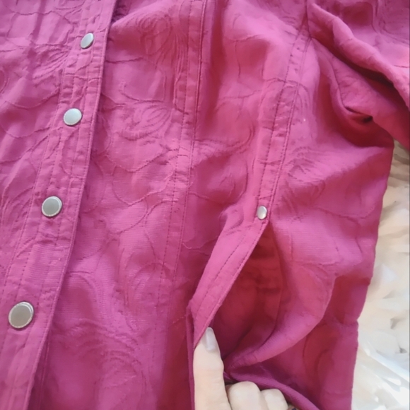 COLDWATER CREEK W/RAISED EMBROIDERY DESIGN 16 3/4 SLEEVES - Picture 6 of 7